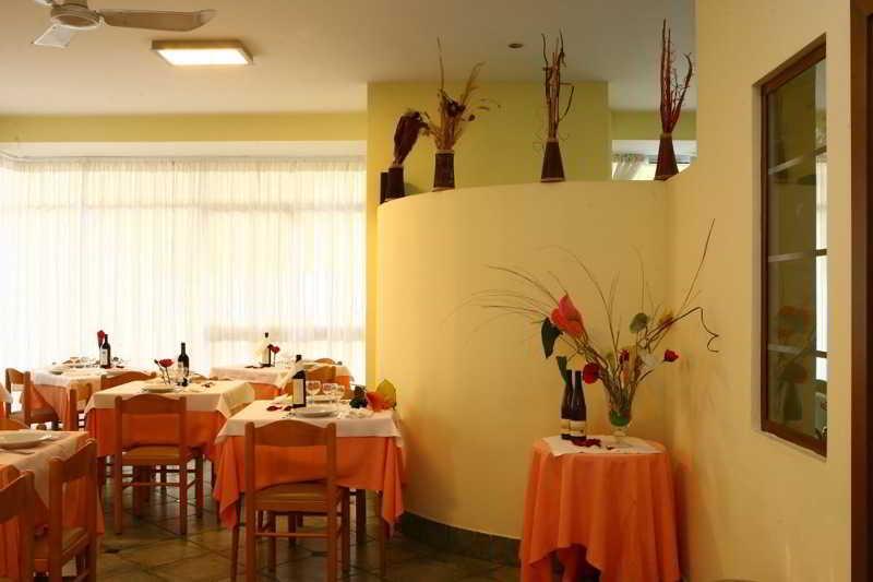 Hotel Italy Misano Adriatico Zewnętrze zdjęcie