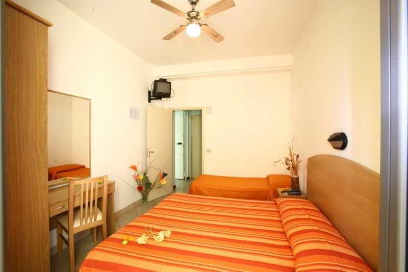 Hotel Italy Misano Adriatico Zewnętrze zdjęcie